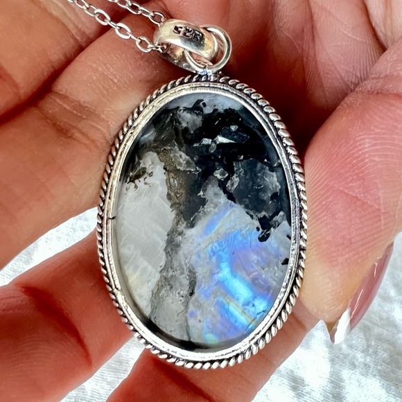 925 OMG Gorgeous! Flash Labradorite + Moonstone w/ Tourmaline Necklace Pendant - Picture 6 of 8